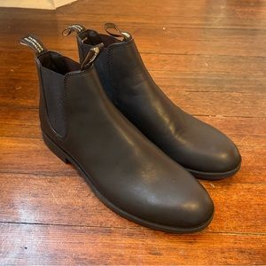 Blundstone Chelsea Dress Boot Black Size 11 US Men Leather NWOB